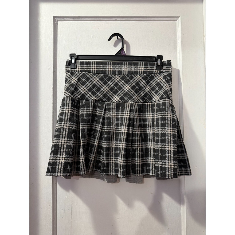Jolt Black Plaid Pleated Mini Skirt in M